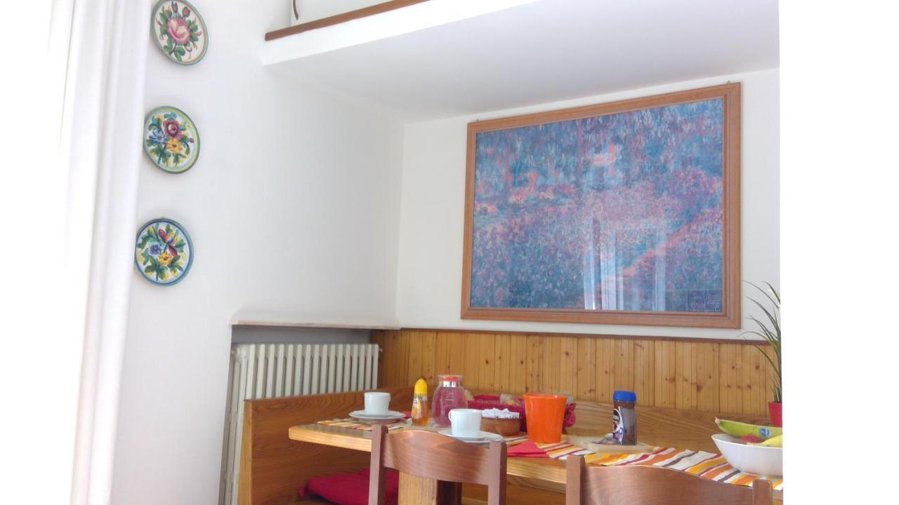 B&B Magenta Eksteriør bilde
