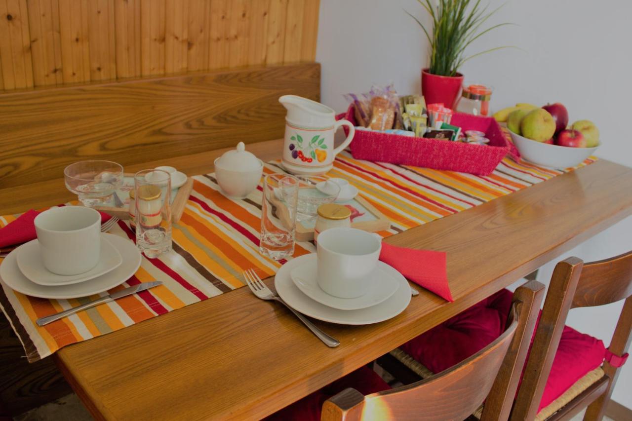 B&B Magenta Eksteriør bilde