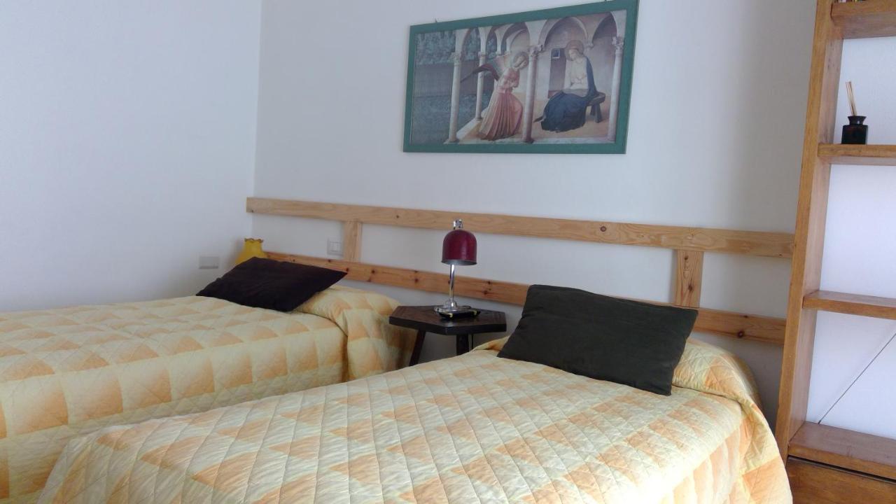 B&B Magenta Eksteriør bilde